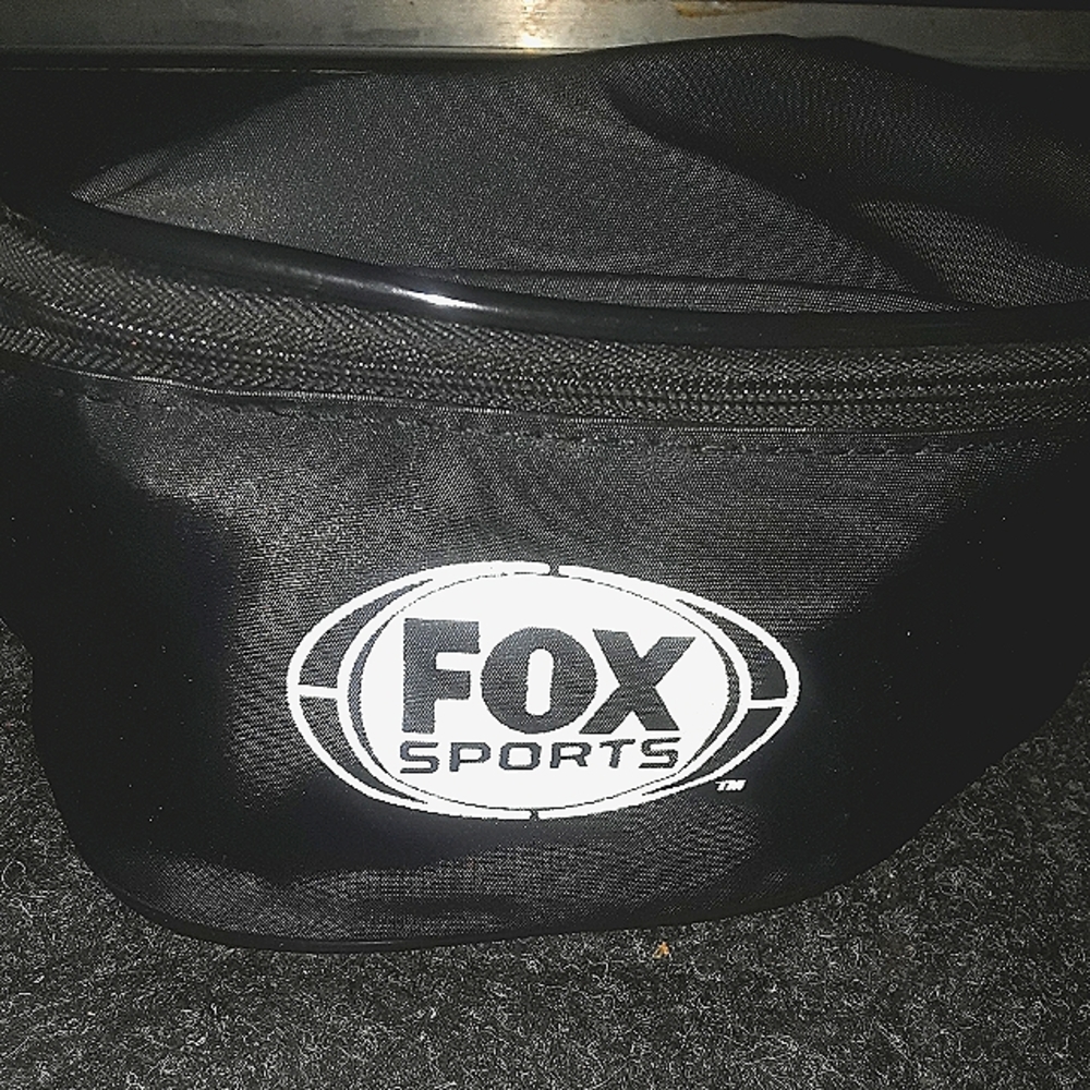 FOX SPORTS small fanny pack